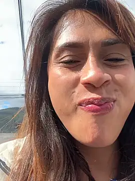 valeria absurdah online show from 01/16/26, 08:24