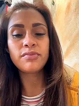 valeria absurdah online show from 11/29/25, 07:36