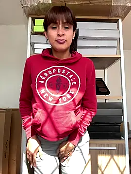 valeria absurdah online show from 11/30/25, 07:25