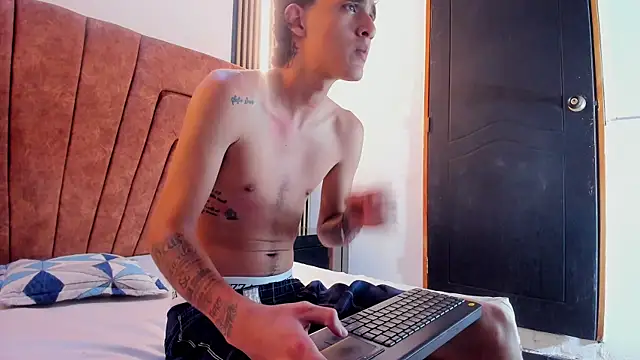 Xanderr owen2 online show from 12/19/25, 03:43