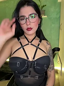 Cristal Cerati  online show from 12/16/25, 02:54