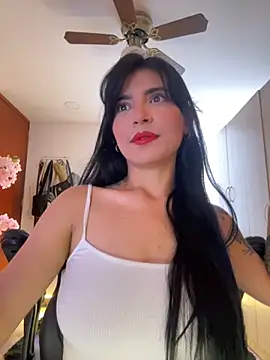 Cristal Cerati  online show from 04/20/26, 07:48