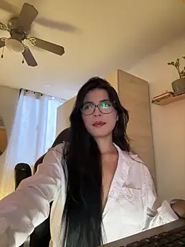 Cristal Cerati  online show from 05/29/26, 10:27