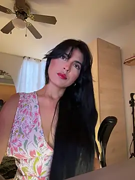 Cristal Cerati  online show from 04/21/26, 10:05