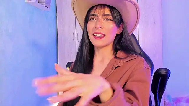 Cristal Cerati  online show from 02/10/26, 08:19