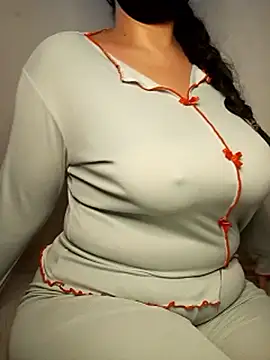 Snapshot of Sara90wa chatting on 12/20/25, 04:32 Sara90wa online show from 12/20/25, 04:32