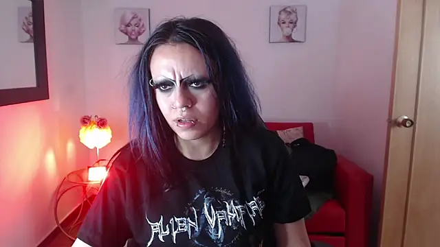 Snapshot of Belladonna_trix chatting on 06/03/26, 02:55 Belladonna trix online show from 06/03/26, 02:55