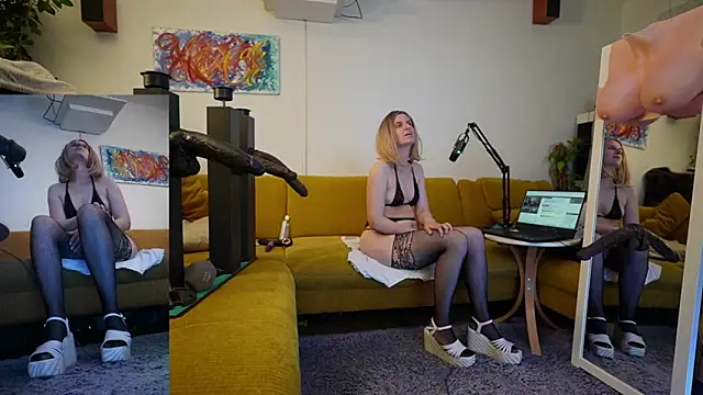 SUZANNEXXXXXX online show from 05/08/26, 09:07