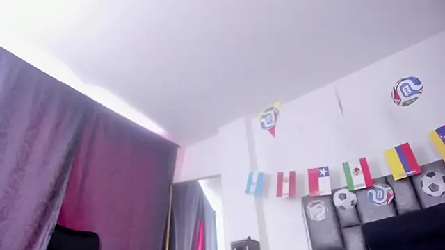 sarahhernandez online show from 07/10/26, 01:55