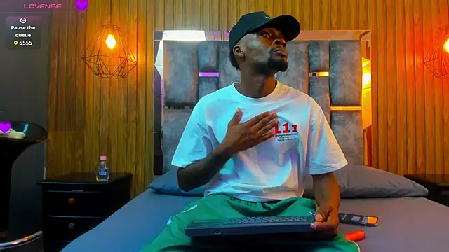 Ethan  OPry online show from 12/19/25, 08:00