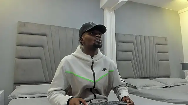 Ethan  OPry online show from 12/18/25, 04:17