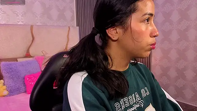 Joselyn tay online show from 04/30/26, 12:34