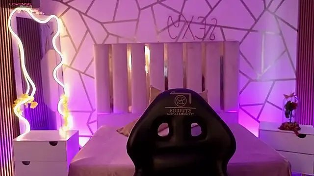 Joselyn tay online show from 03/13/26, 12:10