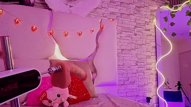 Joselyn tay online show from 02/09/26, 12:03