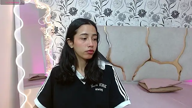 Joselyn tay online show from 03/12/26, 02:21