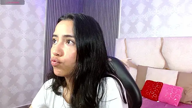 Joselyn tay online show from 04/10/26, 12:34