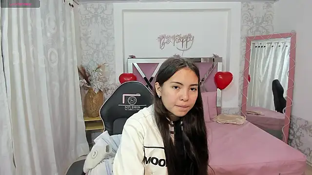 ISABELA TAY online show from 02/16/26, 11:31