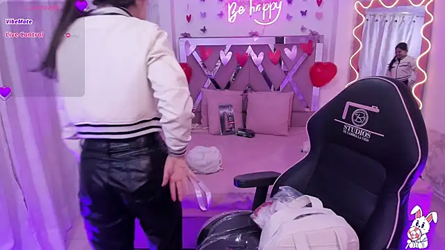 ISABELA TAY online show from 02/28/26, 11:32