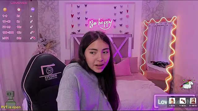 ISABELA TAY online show from 03/19/26, 11:32