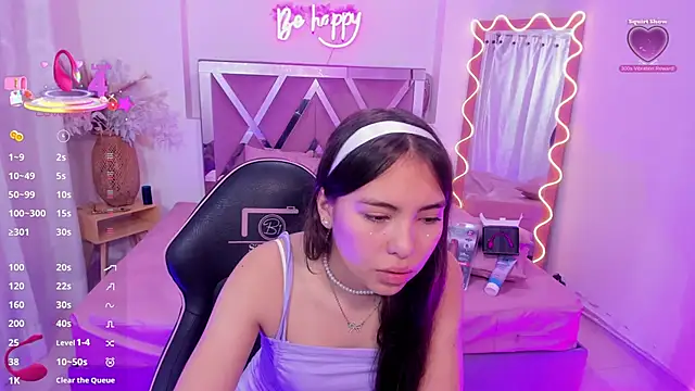 ISABELA TAY online show from 11/18/25, 12:41