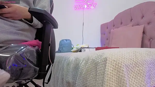 ISABELA TAY online show from 04/07/26, 11:34