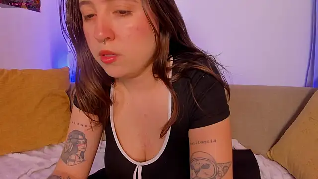 Ana Torres  online show from 07/02/26, 06:25