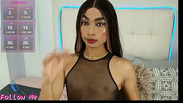 Daphne Hills online show from 03/07/26, 04:08