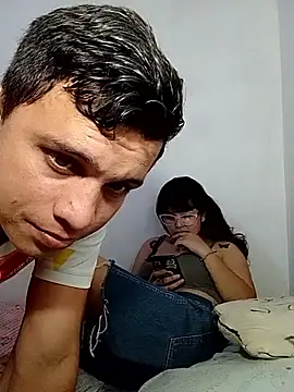 dulce pareja online show from 11/14/25, 03:48