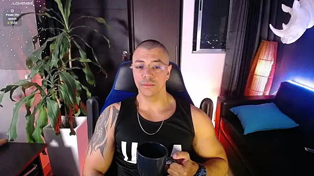 Zed ferrer online show from 03/30/26, 10:17