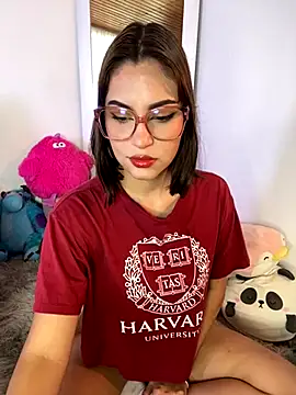 nani rosse of online show from 11/19/25, 06:08