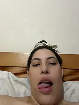 Snapshot of Anna_Bitch_Disgusting chatting on 07/12/26, 03:29 Anna Bitch Disgusting online show from 07/12/26, 03:29