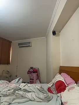 Anna Bitch Disgusting online show from 02/14/26, 04:40