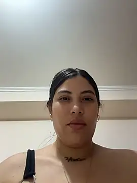 Snapshot of Anna_Bitch_Disgusting chatting on 06/10/26, 03:08 Anna Bitch Disgusting online show from 06/10/26, 03:08