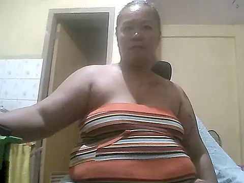 loriepinay46 online show from 02/07/26, 11:02