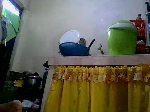 loriepinay46 online show from 12/20/25, 01:41