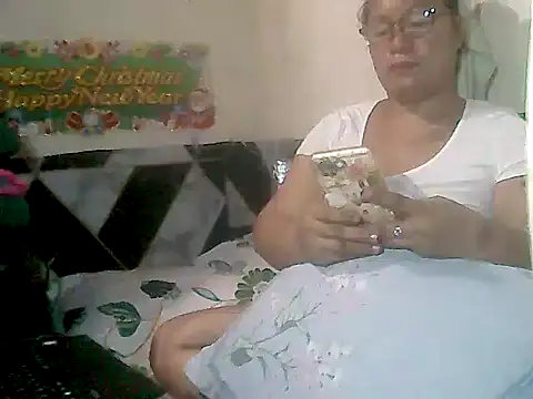 loriepinay46 online show from 01/12/26, 01:29