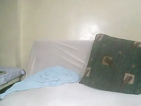 loriepinay46 online show from 04/10/26, 11:17