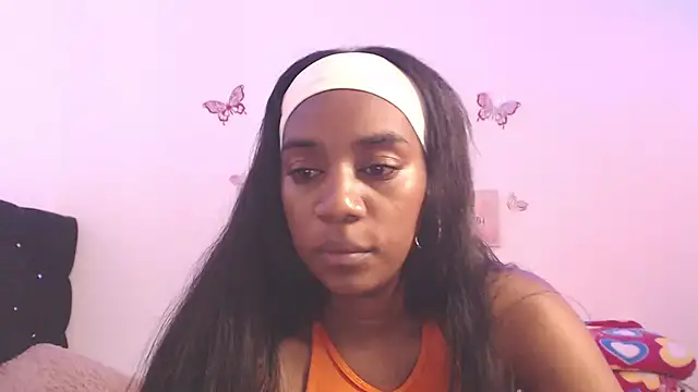 AishaOwens online show from 12/03/25, 07:57