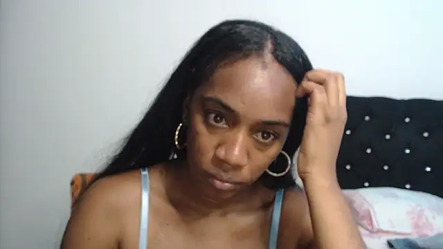 AishaOwens online show from 11/27/25, 07:36