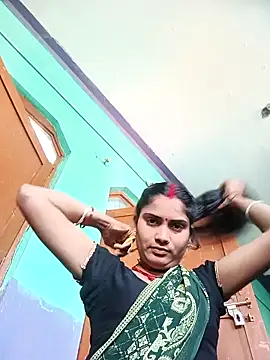 Snapshot of Pushpa_hotty chatting on 04/05/26, 02:51 Pushpa hotty online show from 04/05/26, 02:51