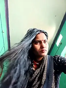 Snapshot of Pushpa_hotty chatting on 04/02/26, 03:35 Pushpa hotty online show from 04/02/26, 03:35