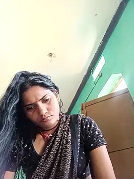 Snapshot of Pushpa_hotty chatting on 04/06/26, 04:46 Pushpa hotty online show from 04/06/26, 04:46