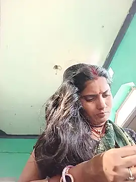 Pushpa hotty online show from 05/18/26, 03:39