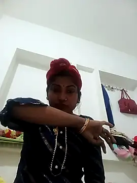 Pushpa hotty online show from 01/19/26, 02:15