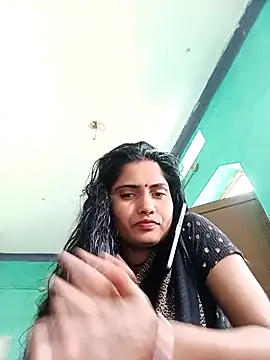 Snapshot of Pushpa_hotty chatting on 04/04/26, 04:30 Pushpa hotty online show from 04/04/26, 04:30