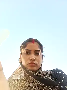 Pushpa hotty online show from 12/17/25, 11:15