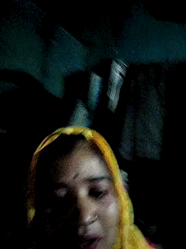 Hot kamla online show from 12/19/25, 07:55