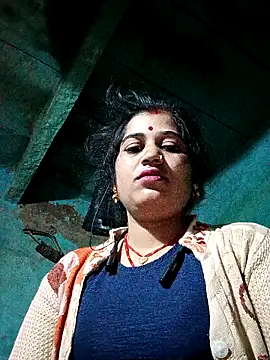 Hot kamla online show from 11/20/25, 11:58