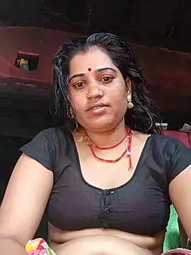 Snapshot of Hot_kamla chatting on 06/12/26, 03:48 Hot kamla online show from 06/12/26, 03:48