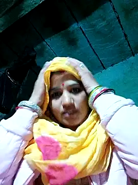 Hot kamla online show from 12/15/25, 10:59